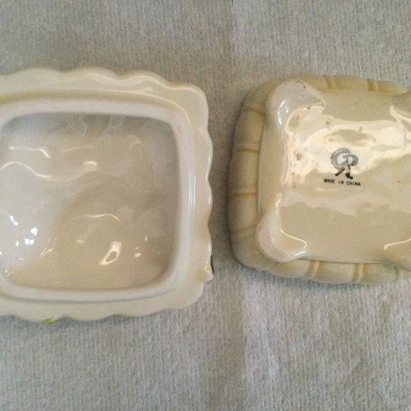 Lot of three ceramic porcelain trinket box jewelry box floral - Picture 7 of 7